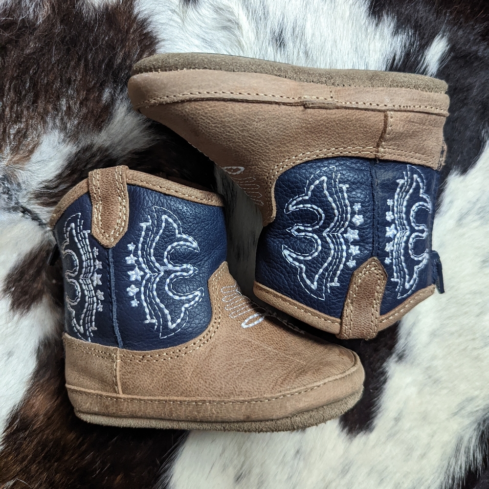 Robeez 9-12m cowboy boots